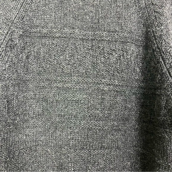 Aritzia TNA | 100%  Lambswool Cabincore Zip Up Cardigan Sweater Size Small - Picture 4 of 10